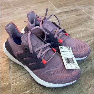 Girls Brand New Adidas Ultraboost 22 running shoe