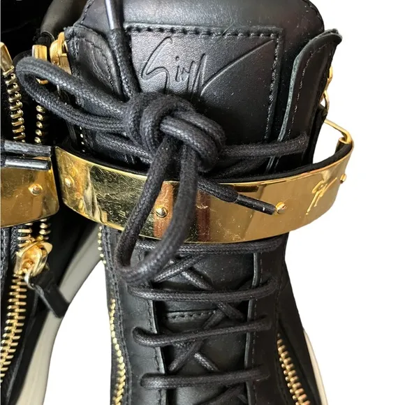 Giuseppe‎ Zanotti Leather And Gold Buckle High Top Trainers SZ 37