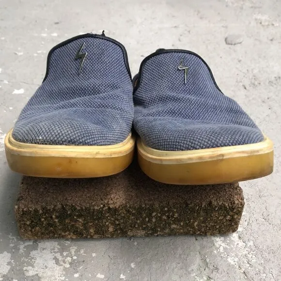 Giuseppe’s slip on