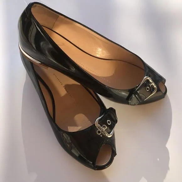 Giuseppe Zanotti Black Peeptoe Patent buckle shoes