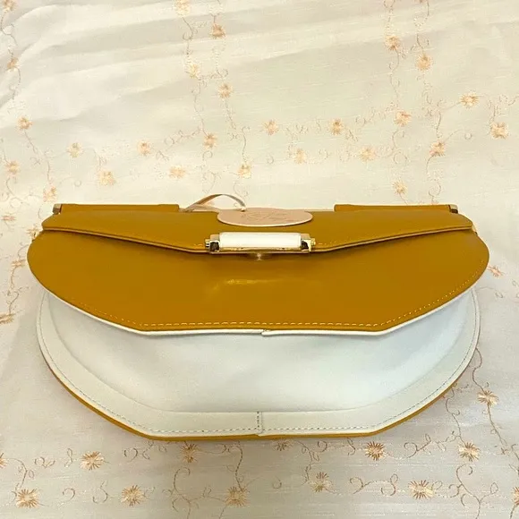 Gizzelli designed shoes and matching bag from Matmazel