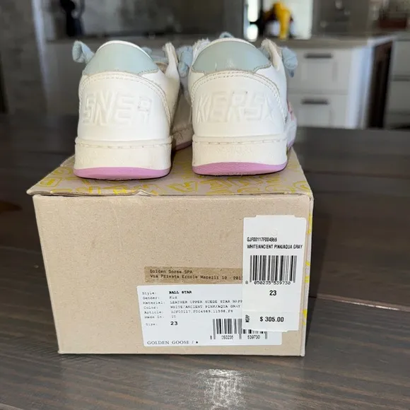 Golden Goose White and Pink Sneakers Sporty Casual Design