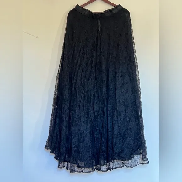 Gothic Black Lace Long Skirt – Women’s Size Medium – Romantic, Elegant, and Edgy