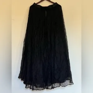 Gothic Black Lace Long Skirt – Women’s Size Medium – Romantic, Elegant, and Edgy