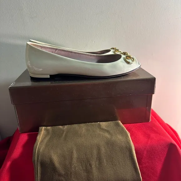 Gucci Pre-Owned Off White Horsebit Ballet Flat Open Toes Shoes