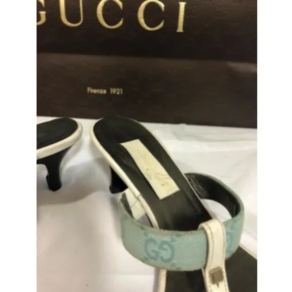 Gucci Women's Thong Shoes Sandals White &amp; Blue 5.5