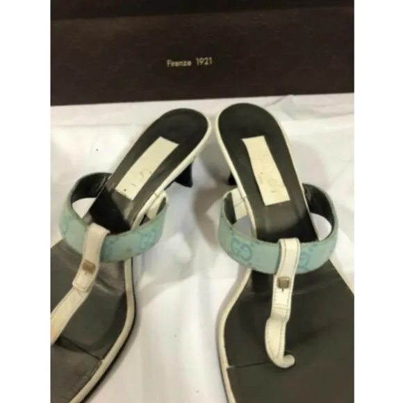 Gucci Women's Thong Shoes Sandals White &amp; Blue 5.5