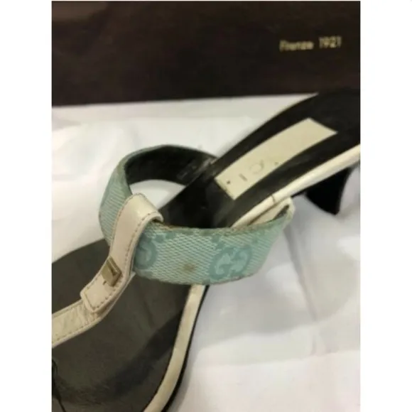Gucci Women's Thong Shoes Sandals White &amp; Blue 5.5