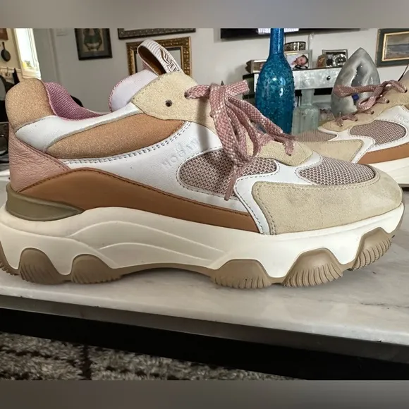 Hogan Chunky Sneakers in Ivory Tan and Pink 38 1/2 (US size 8)