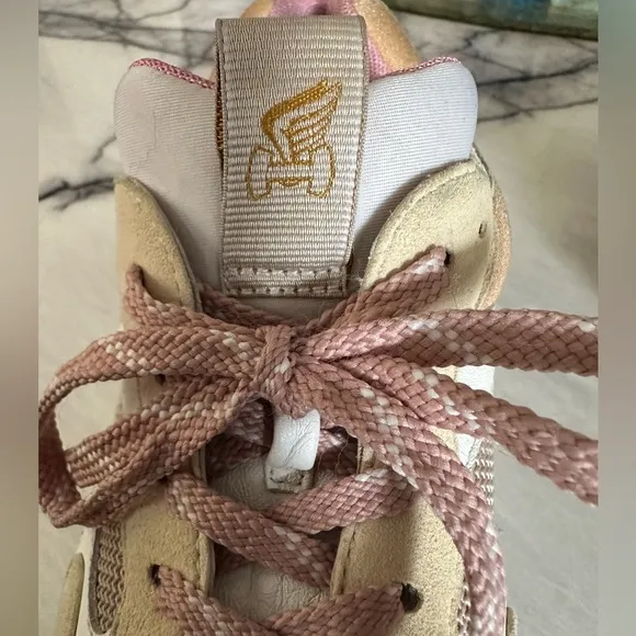 Hogan Chunky Sneakers in Ivory Tan and Pink 38 1/2 (US size 8)