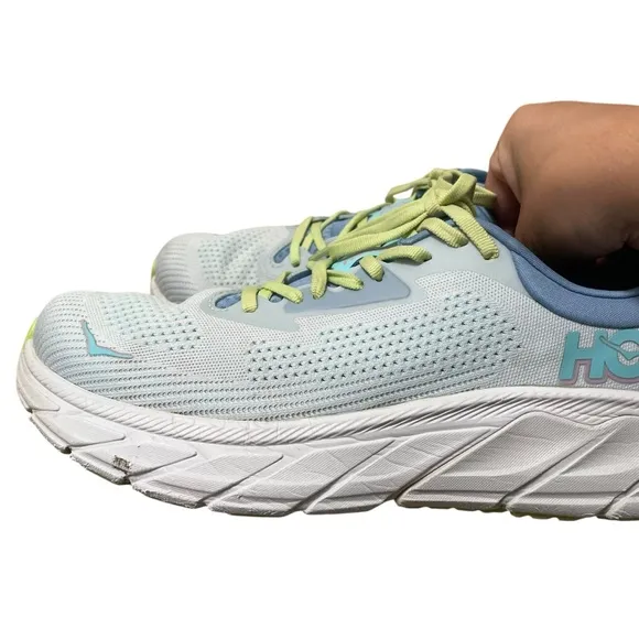 Hoka Arahi 7 Illusion/Dusk Running Sneakers