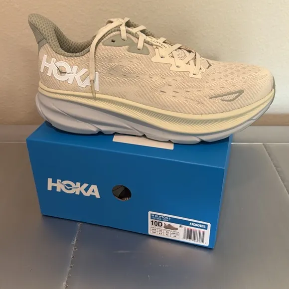 HOKA  Clifton 9 Road-Running Shoes Men's size 10D NWT