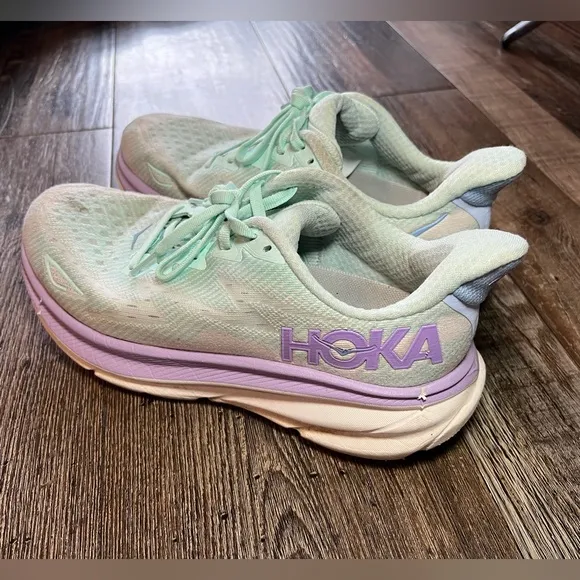 Hoka Clifton 9 Running Sneaker Sunlite Ocean   Lilac Mist Women’s Size 8.5 Wide