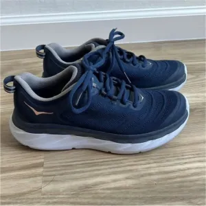 Hoka One One Akasa Mood Indigo Shoes Sneakers. Size 7.5