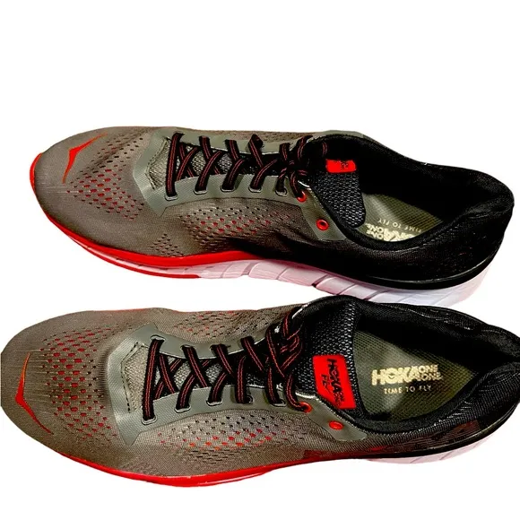 Hoka One One Cavu men Lightweight Running Jogging Sneakers Violet Pink Sz 12.5