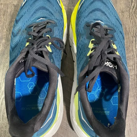 HOKA. ONE ONE Hoka One One Arahi 6 Mens Running Sneakers