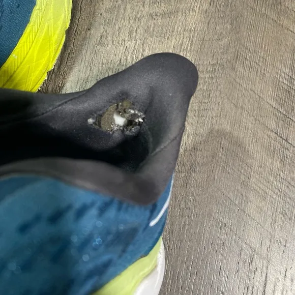 HOKA. ONE ONE Hoka One One Arahi 6 Mens Running Sneakers