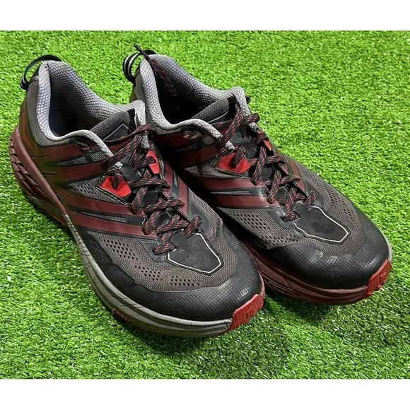 Hoka One One Mens 10.5 Speedgoat 3 Red Black Lace Up Running Sneakers Maroon EUC