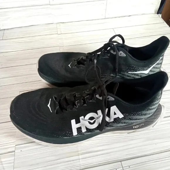 Hoka one one profly Mach 5 black running sneakers men's 11D