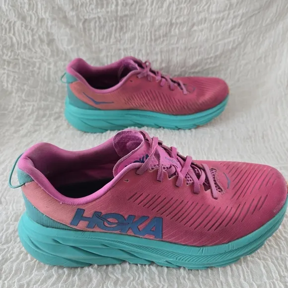 Hoka One One Rincon 3 Womens 11 B Road Running Sporty Shoes Paradise Pink Blue