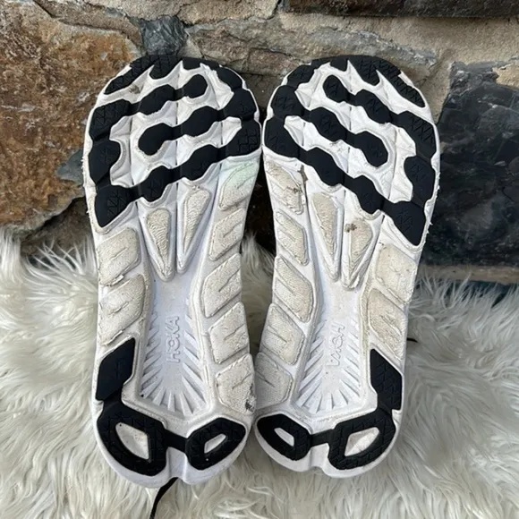 Hoka One One The Rincon 3 Sneaker Shoes in Black/White Size 12.5 Wide