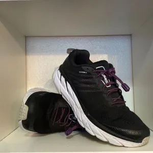 Hoka One One Mens Clifton 6 Black Running Walking Sneakers