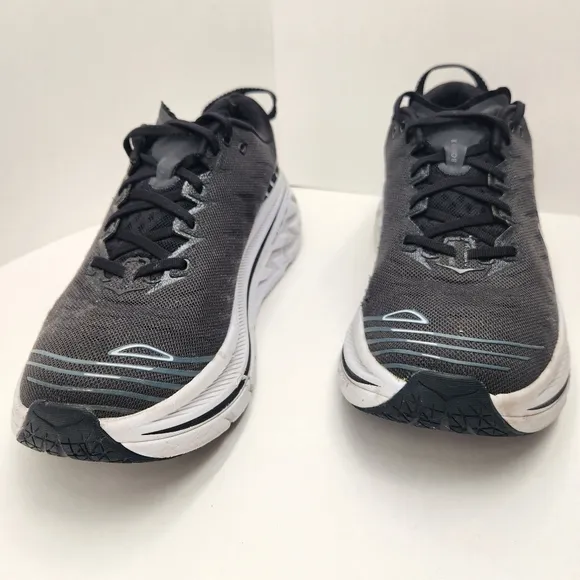 Hoka sneakers men's 11.5D black Bondi X running sport athletic workout comfort