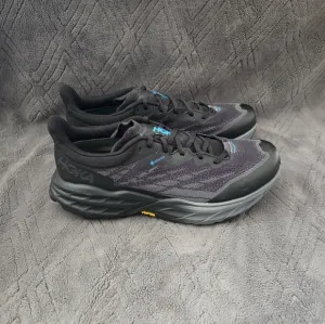 Hoka Speedgoat 5 GTX Hiking Trail Shoes Mens Sz 10.5D Black Outdoor Sneakers.