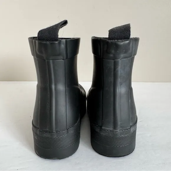 Hunter Play Waterproof Short Boots Big Kid Size 10 Slip-On Black