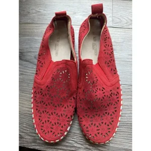 ILSE JACOBSEN DENMARK Womens Size 39 RED Tulip Slip On Perforated Shoes