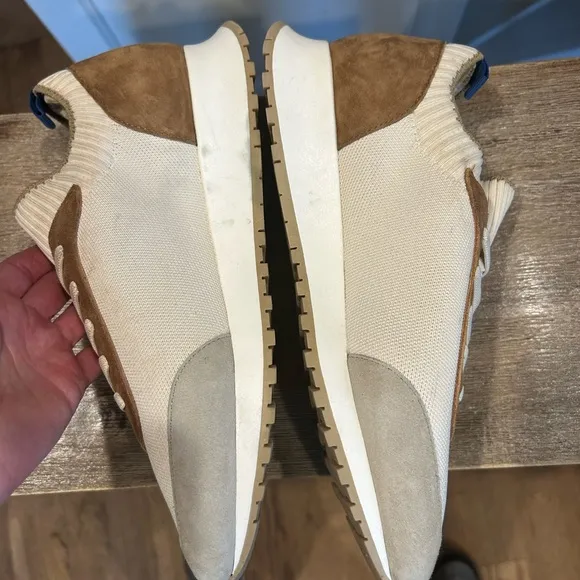 J MCLAUGHLIN Dash Sporty Sneakers White tan Size 9 Lace-Up Comfort suede mesh