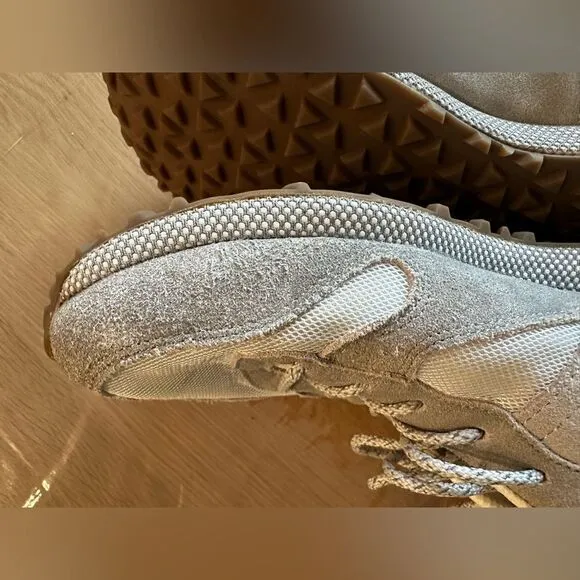 Johnnie-O sneakers
