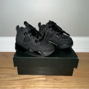 JORDAN 4 Retro Black Cat Toddler Shoes