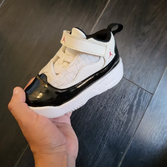 Jordan Black and White Sneakers with Velcro Strap