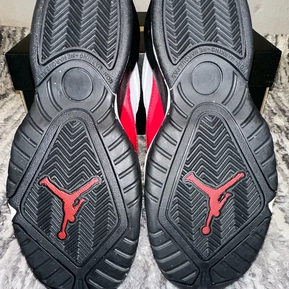 Jordan B’Loyal youth Sz 4