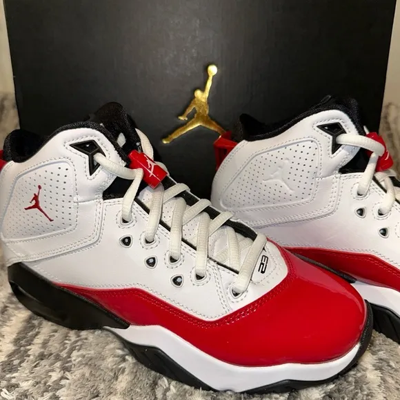 Jordan B’Loyal youth Sz 4