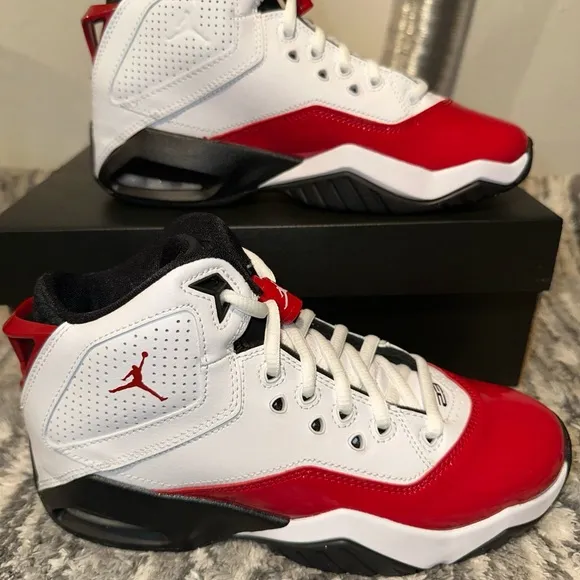 Jordan B’Loyal youth Sz 4