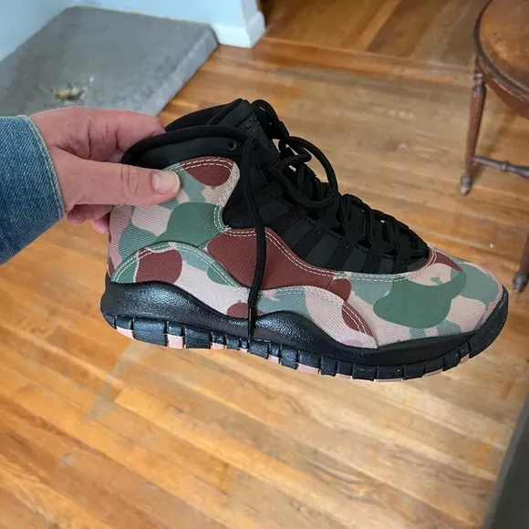 Jordan Green and Brown Sneakers Athletic Camouflage