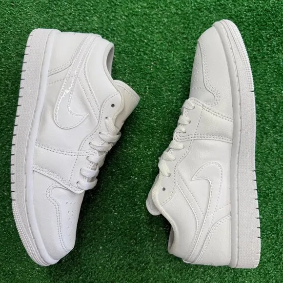 Jordan Jordan 1 Low Womens Basketball Shoes White DV0990-111 VNDS Sz 6.5