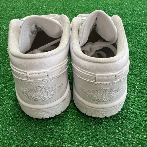 Jordan Jordan 1 Low Womens Basketball Shoes White DV0990-111 VNDS Sz 6.5