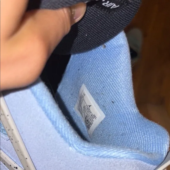 Jordan UNC  Men's Blue Sneakers SIZE 11 Real