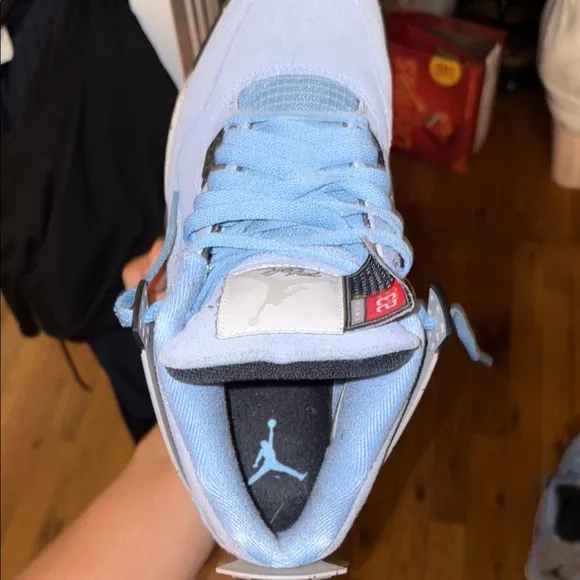 Jordan UNC  Men's Blue Sneakers SIZE 11 Real