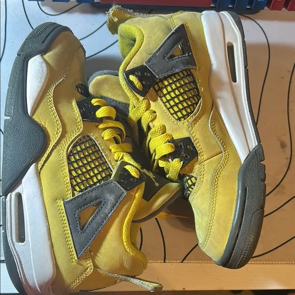 Jordan Yellow and Black Sneakers Sporty Design