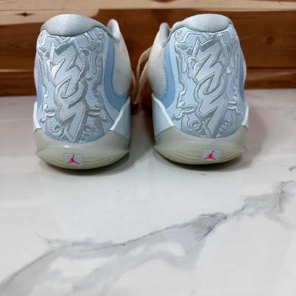 Jordan Zion 3 NRG Bleached Coral Size 13 FZ1321-601 Men's Shoes Size 10.5