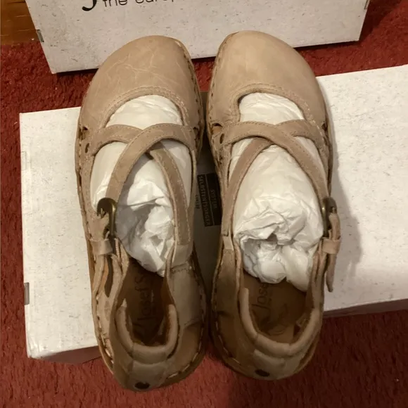 Josef Seibel Women's Tan Sandals