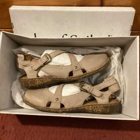 Josef Seibel Women's Tan Sandals