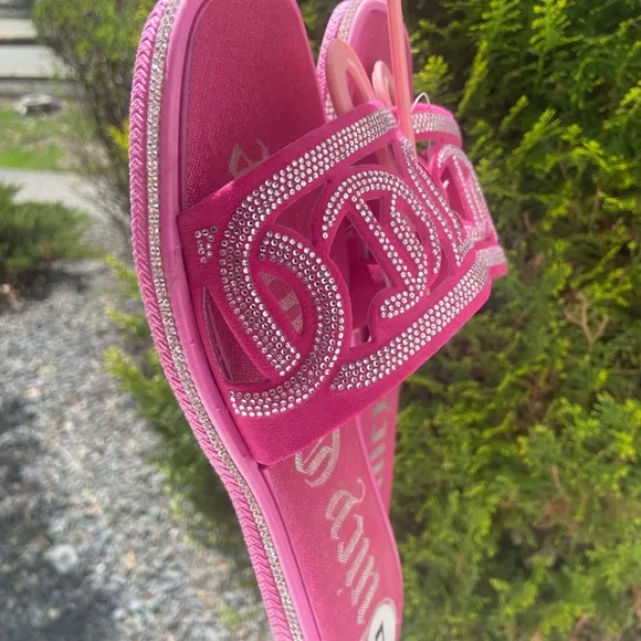 Juicy Couture Sandals - Hot Pink Slides with Rhinestones - Y2K (Women’s Size 7)