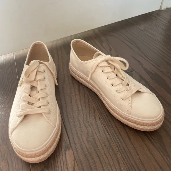 KATE SPADE NEW Taylor Lace-Up Low-Top Sneakers