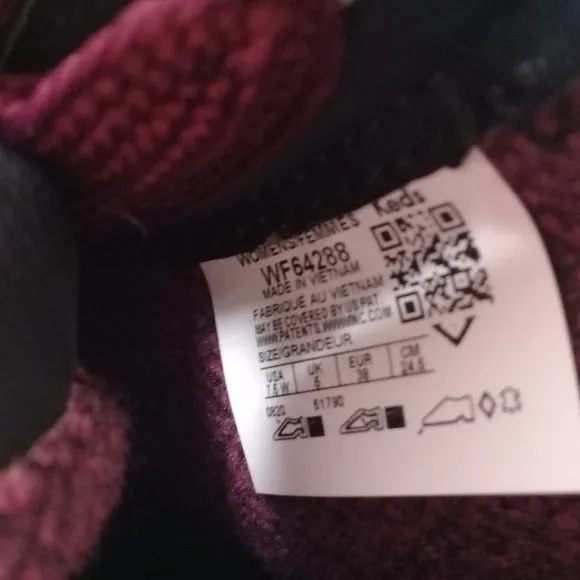 Keds Women's Water-Resistant Canvas Scout II Black Boots Size 7.5W