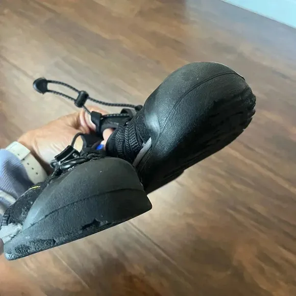 Keen Closed Toe Whisper Sandal- Size 9